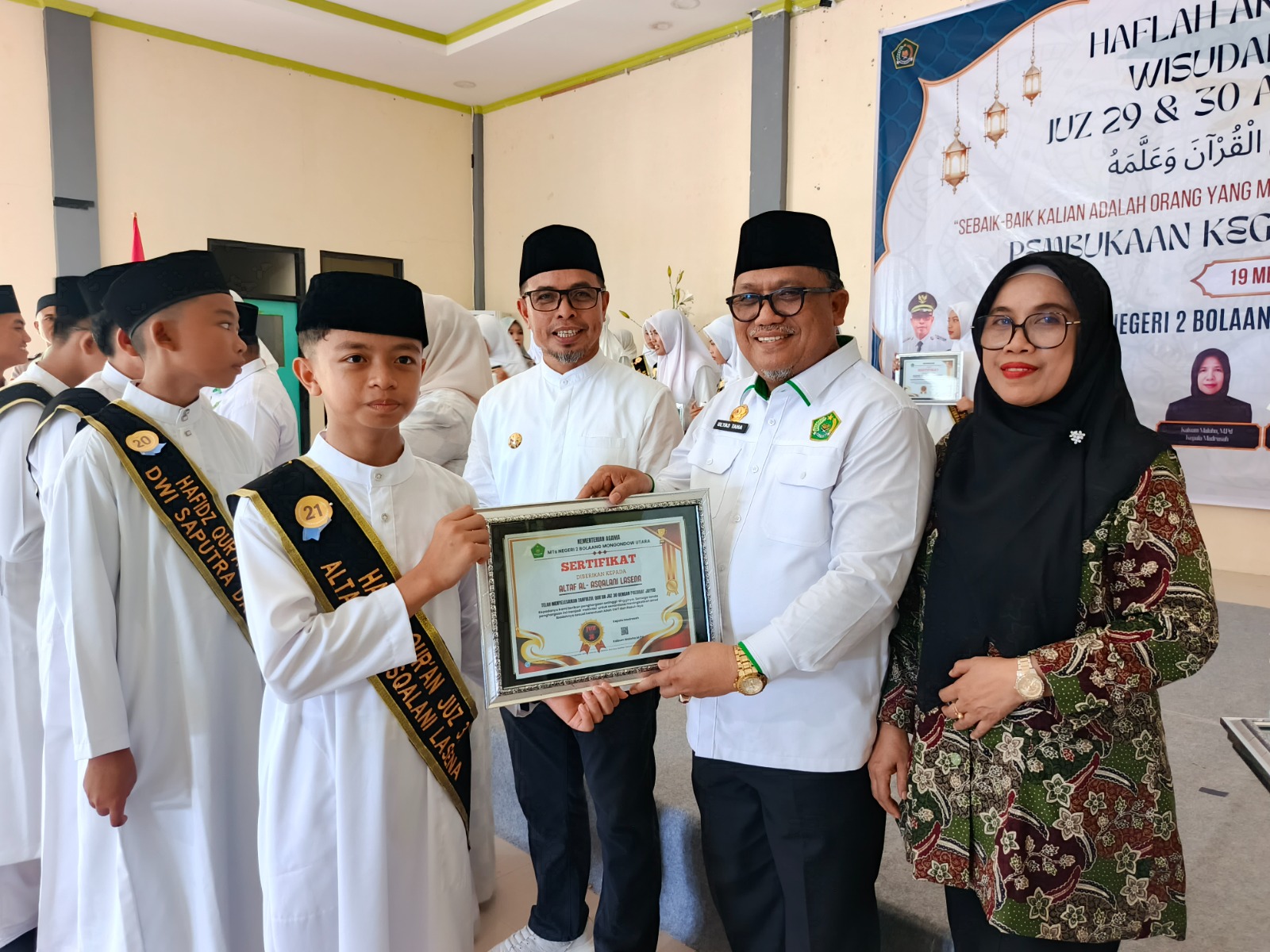 Hadiri  Wisuda Tahfidz MTs N 2 Boltara, Kakanwil  Apresiasi Madrasah Dalam Membina Generasi Qurani